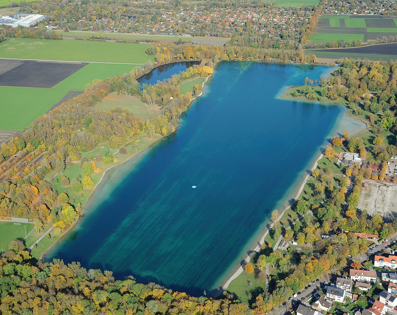 Aerial image of Karlsfelder See in Munich, Germany – Hundewiese Karlsfeld, München