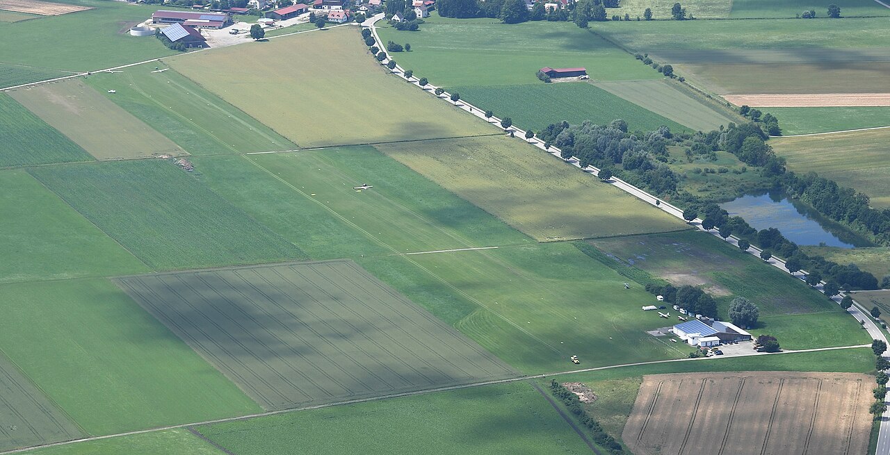 Aerial image of the Schwabmünchen airfield – Wertach (Schwabmünchen), Augsburg