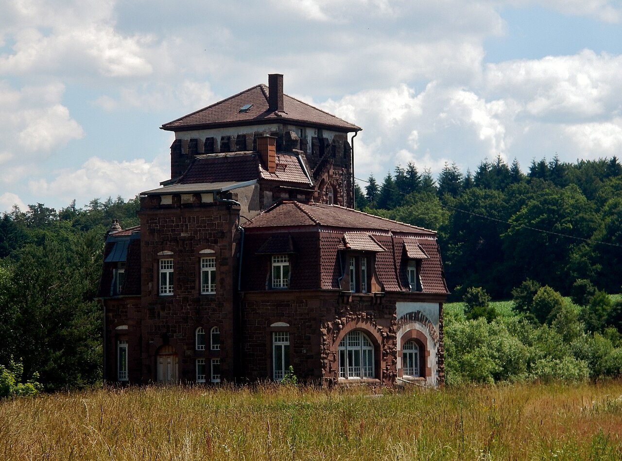 Die „alte Villa" des Kalkwerks in Ittersbach – Hundeverein Ittersbach