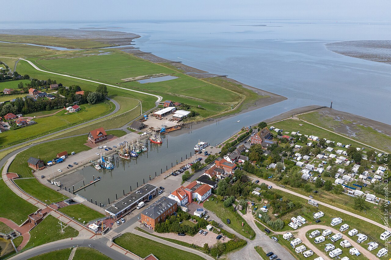 Hafen Fedderwardersiel, Blick Richtung Weser – Regenbogen Fedderwardersiel