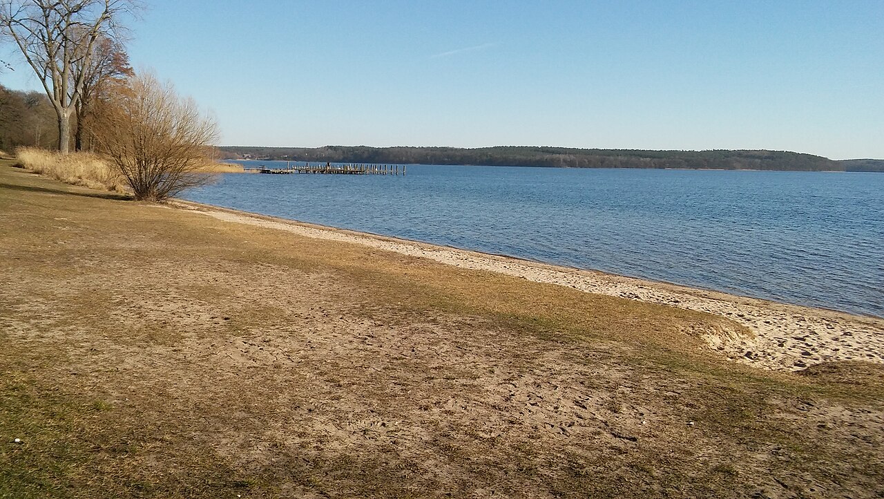 Plauer See bei Seelust – Hundespielplatz Plau am See