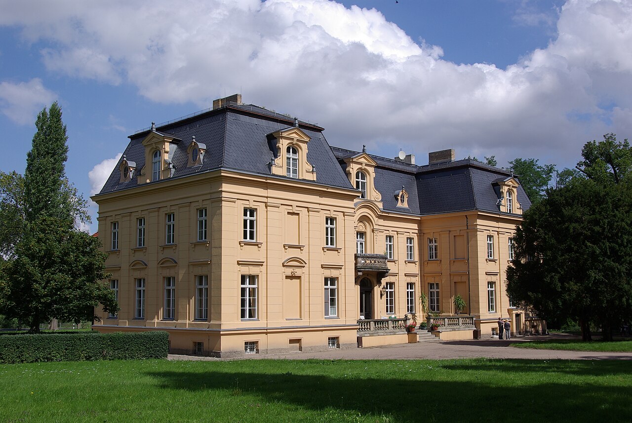 Bad Freienwalde (Oder) Ortsteil Altranft. Das Schloss (Herrenhaus) ist Teil des – Oderbruch Museum Altranft