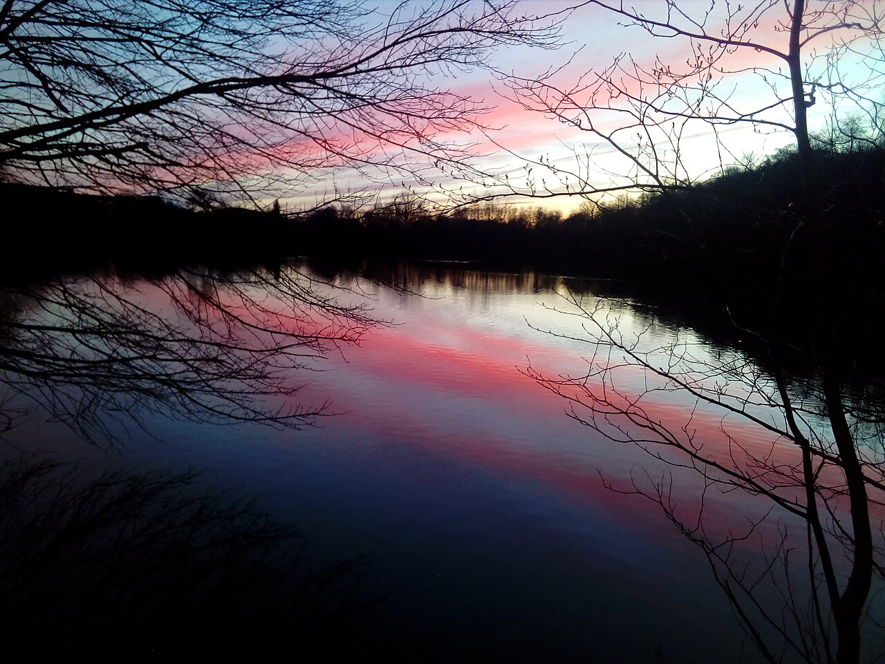 Evening at a small lake in Dinslaken-Hiesfeld. The Rotbachsee is an old reservoir which – Rotbachsee, Duisburg
