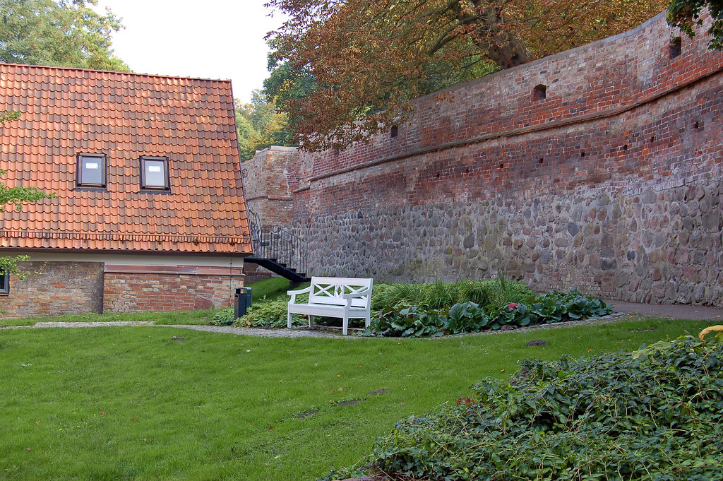 Blick auf Rostock – hundefreundliche Region rund um Hotel Sportforum