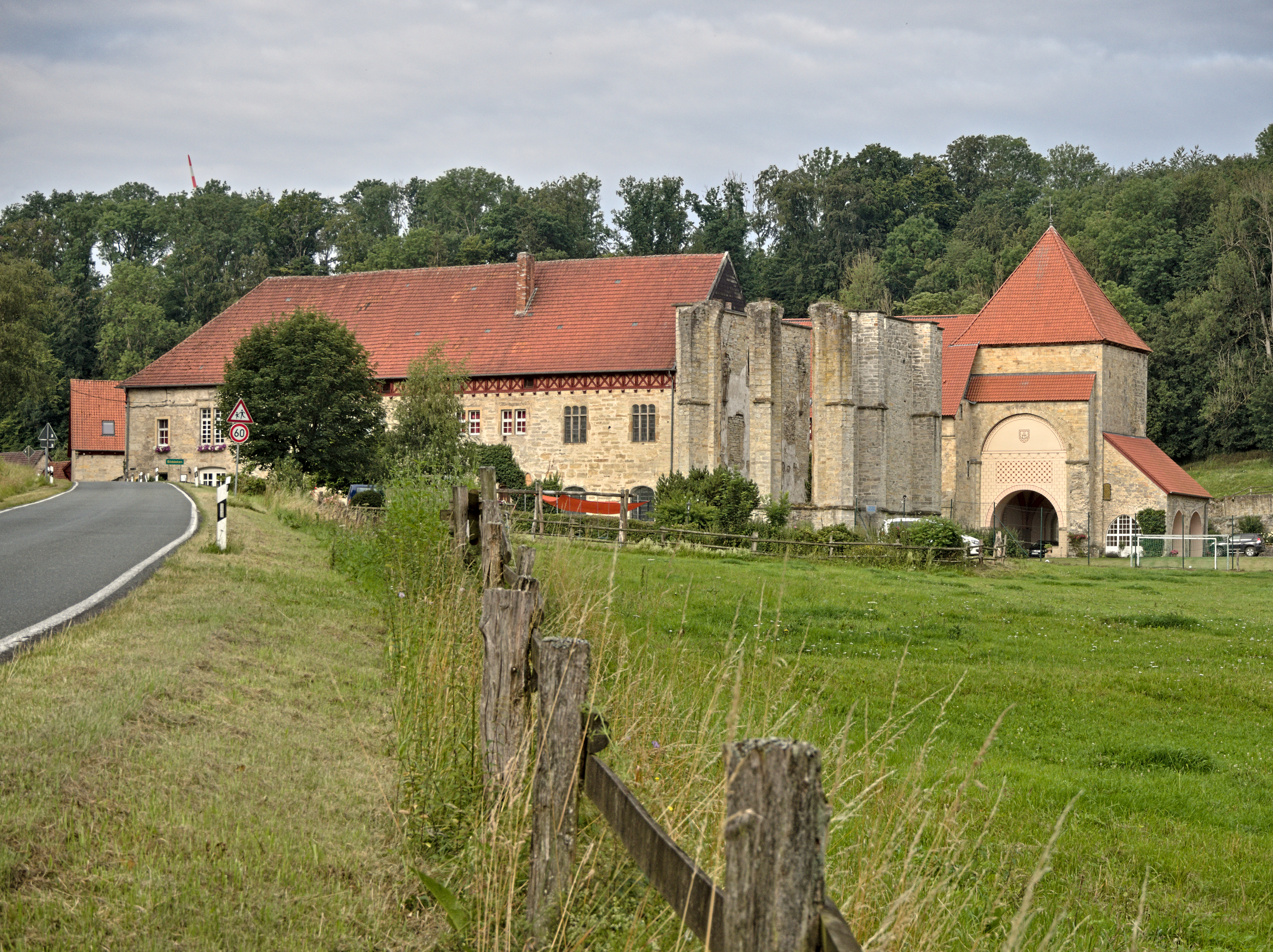 Blick auf Büren – hundefreundliche Region rund um Max & Moritz Hundewandertouren