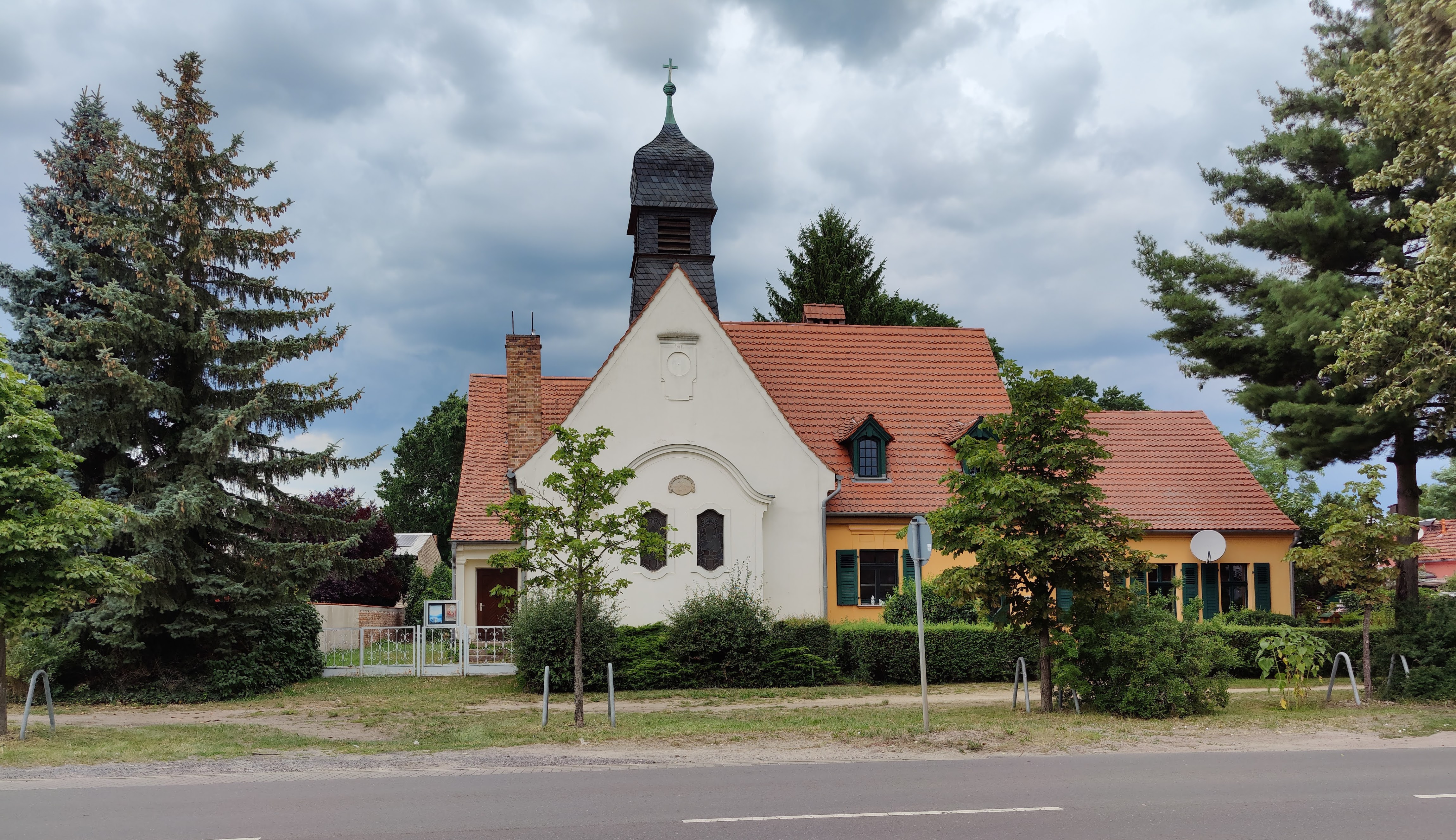 Blick auf Wilhelmsdorf – hundefreundliche Region rund um Ristorante Zur Post